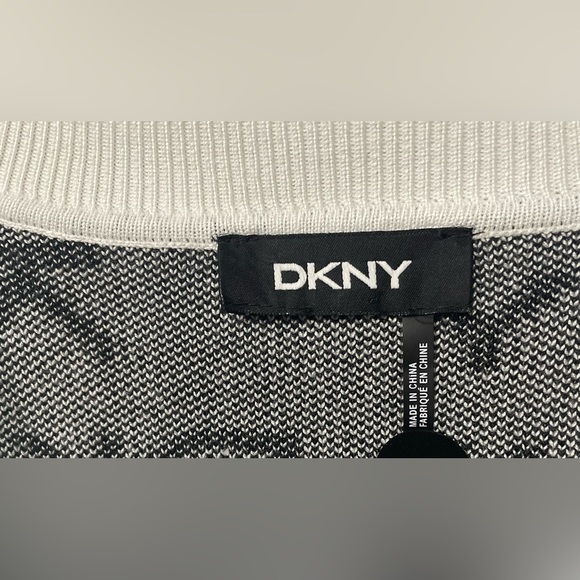 DKNY women’s sweater color:white/black - Picture 4 of 8
